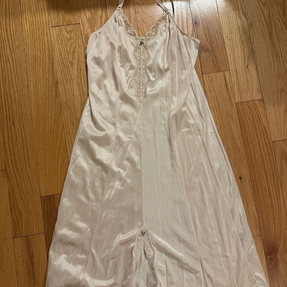 Elegant Cream Lace Nightgown